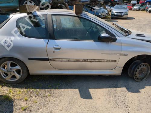 Fuse box PEUGEOT 206 Hatchback (2A/C) 2.0 HDI 90 | BP25660421E1 