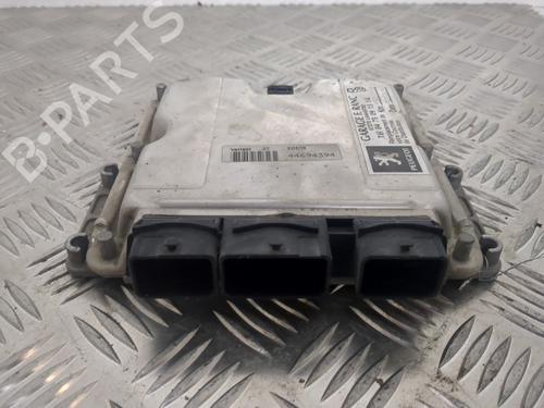 Used Engine control unit (ECU) PEUGEOT 206 SW (2E/K) 2.0 HDi (90 hp) 25660106