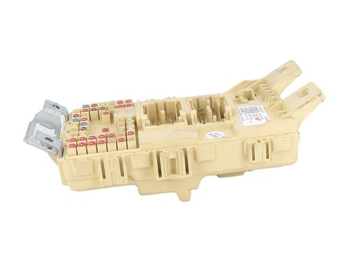 Used Fuse box Fuse box 37740392 37740392