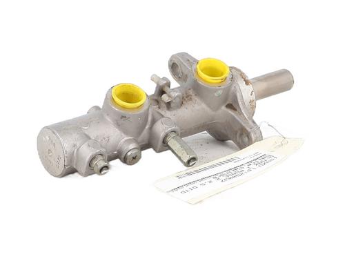 Brake master cylinder ISUZU D-MAX I (TFR, TFS) 2.5 DiTD 4x4 (TFS86_) | BP29847998M77