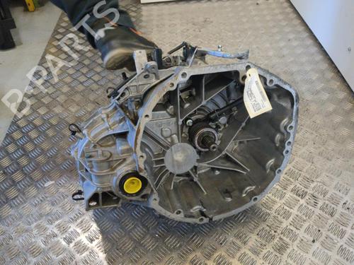 Used Gearbox RENAULT KOLEOS I (HY_) 2.0 dCi (HY0K) (150 hp) 25655895