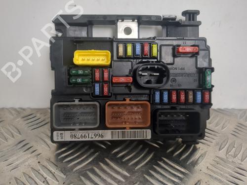 Used Fuse box Fuse box PEUGEOT 207 (WA_, WC_) 1.4 HDi (68 hp) 25656518 25656518