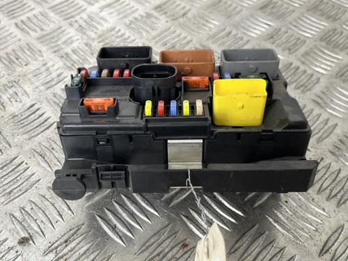 Used Fuse box Fuse box PEUGEOT 207 (WA_, WC_) 1.6 HDi (92 hp) 25656737 25656737