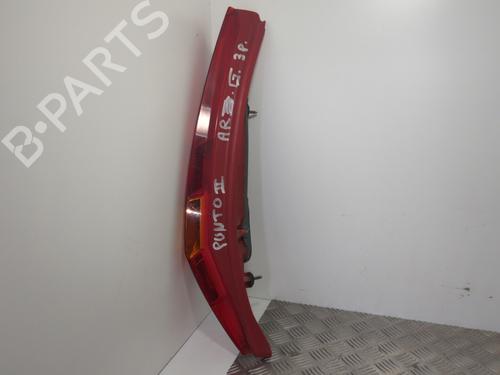 Used Left taillight FIAT PUNTO (188_) 1.2 60 (188.030, .050, .130, .150, .230, .250) (60 hp) 25657433