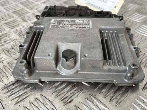 Used Engine control unit (ECU) Engine control unit (ECU) 25656738 25656738