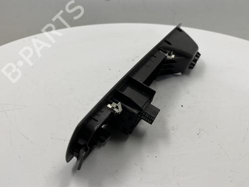 Right front window switch RENAULT MEGANE III Hatchback (BZ0/1_, B3_) 1.5 dCi (BZ09, BZ0D, BZ1W, BZ29, BZ14) | BP25654657I26 