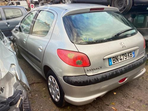 Hattehylde PEUGEOT 206 Hatchback (2A/C) 1.4 HDi eco 70 | BP25655814C85 