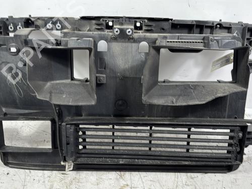Frontplate/Frontkurv RENAULT MEGANE IV Hatchback (B9A/M/N_) 1.5 dCi 110 (B9A3) (110 hp) 32326670
