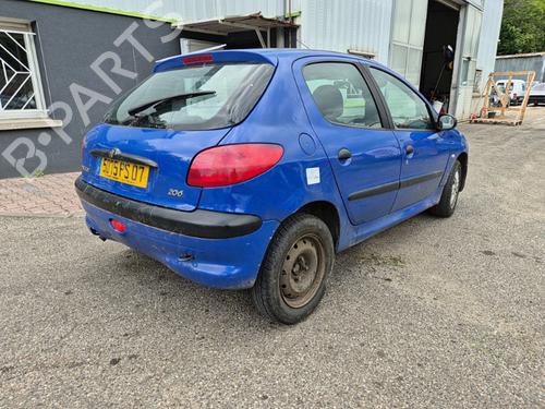 Right headlight PEUGEOT 206 Hatchback (2A/C) 1.9 D | BP25660108C29 