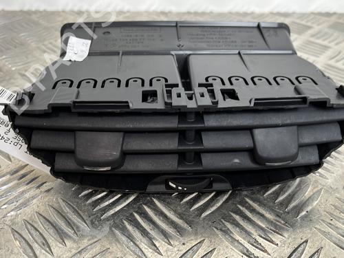 Used Air vent Air vent PEUGEOT 208 I (CA_, CC_) 1.6 HDi / BlueHDi 75 (75 hp) 25660125 25660125