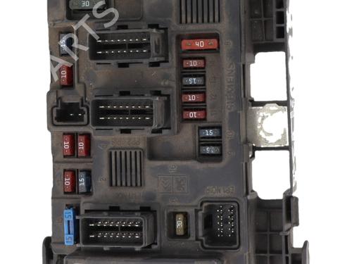 Used Fuse box Fuse box CITROËN BERLINGO / BERLINGO FIRST MPV (MF_, GJK_, GFK_) 1.6 HDI 90 (MF9HX) (90 hp) 25661176 25661176