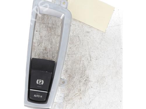 Switch BMW 5 Touring (F11) 535 i xDrive | BP30793210I30 - Image 4