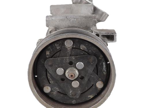 Used AC compressor AC compressor RENAULT TWINGO II (CN0_) 1.2 16V (CN04, CN0B) (75 hp) 39418372 39418372