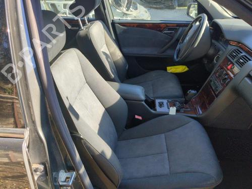 Used Rear axle MERCEDES-BENZ E-CLASS (W210) E 220 CDI (210.006) (143 hp) 28158506