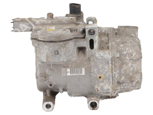 Used AC compressor TOYOTA YARIS (_P13_) 1.5 Hybrid (NHP130_, NHP130) (101 hp) 32238154