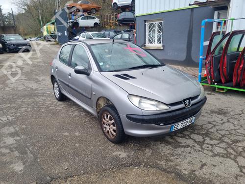 Pièces Détachées Usagées PEUGEOT 206 Hatchback (2A/C) 2.0 HDI 90 (90 hp) 4413170