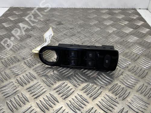 Used Left front window switch RENAULT CLIO IV (BH_) 0.9 TCe 90 (BHNF, BHMA, BHMH, BHJK, BHJR) (90 hp) 25660798