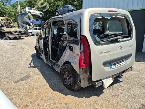 Left front fog light CITROËN BERLINGO MULTISPACE (B9) 1.6 HDi 110 | BP25658246C30 