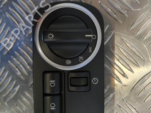 Headlight switch LAND ROVER RANGE ROVER SPORT I (L320) 3.0 D 4x4 | BP25657521I24 