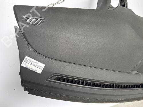 Salpicadero Salpicadero PEUGEOT 5008 II (MC_, MJ_, MR_, M4_) 1.2 THP (MRHNYH, MRHNYW, MRHNSJ, MRHNSU, MRHNSM) (131 hp) 34212592 34212592