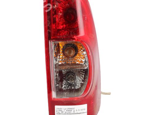 Fanale posteriore destro ISUZU D-MAX I (TFR, TFS) 2.5 DiTD 4x4 (TFS86_) (136 hp) 29737678