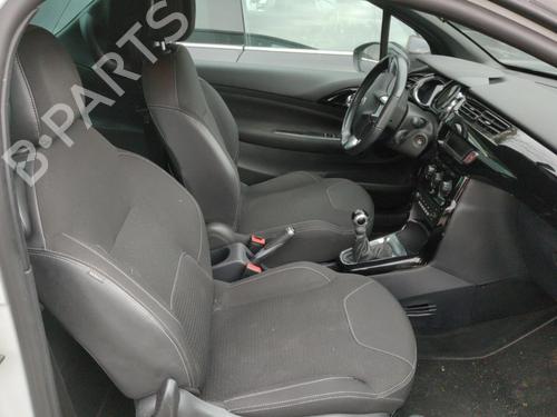 Used Middle console CITROËN DS3 (SA_) 1.6 HDi 110 (112 hp) 30774306
