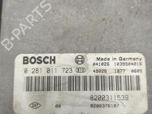 Used Engine control unit (ECU) RENAULT LAGUNA II (BG0/1_) 1.9 dCi (107 hp) 25657287