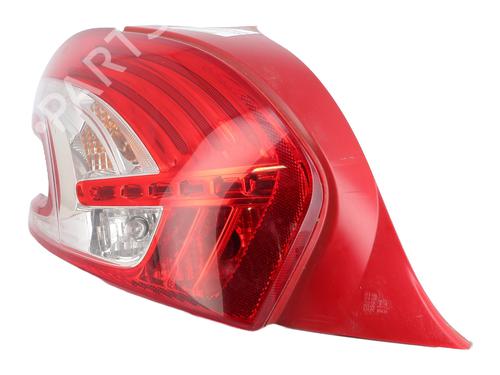 Used Left taillight Left taillight 32321835 32321835
