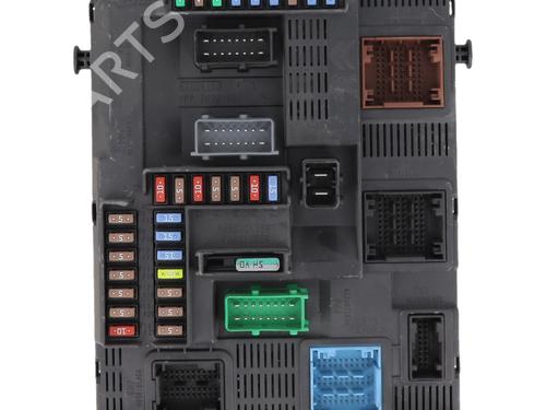 Used Fuse box Fuse box PEUGEOT 2008 I (CU_) 1.2 THP 110 / PureTech 110 (110 hp) 30577870 30577870
