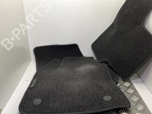 Used Other Other RENAULT MEGANE IV Hatchback (B9A/M/N_) 1.5 Blue dCi 115 (B9A6) (116 hp) 25658561 25658561