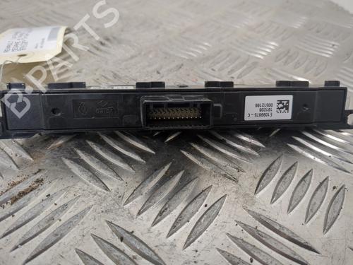 Switch RENAULT MEGANE IV Hatchback (B9A/M/N_) 1.5 dCi 110 (B9A3) | BP25659829I30 