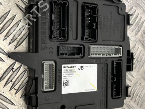 Elektronisk modul RENAULT MEGANE IV Hatchback (B9A/M/N_) 1.5 Blue dCi 115 (B9A6) | BP25656833M83 