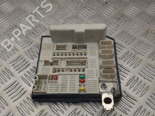 Used Fuse box RENAULT GRAND SCÉNIC II (JM0/1_) 1.5 dCi (JM1E) (106 hp) 25660765