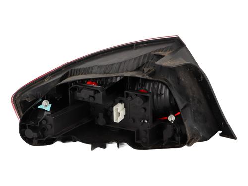 Right taillight PEUGEOT 407 (6D_) 2.0 HDi 135 (6DRHRH, 6DRHRE, 6DRHRG, 6DRHRJ) | BP27545028C35 