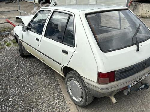 Left mirror PEUGEOT 205 II (20A/C) 1.7 Diesel | BP25660083C26 
