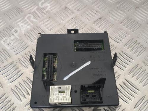 Fuse box RENAULT LAGUNA II (BG0/1_) 1.9 dCi | BP25655937E1 