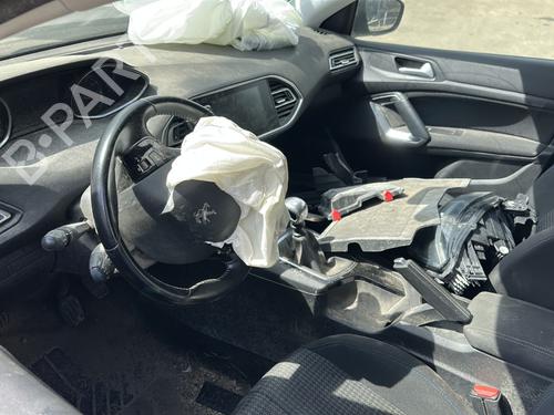 Right front seat PEUGEOT 308 II (LB_, LP_, LW_, LH_, L3_) 1.2 THP 110 16357619NN
