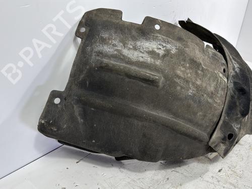 wheel-arch-renault-megane-iv-hatchback-b9amn_-2015-32068372 main image