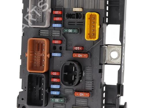 Used Fuse box PEUGEOT 207 (WA_, WC_) 1.4 (73 hp) 32241212