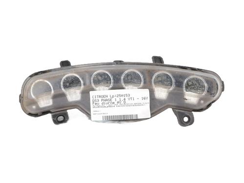 right-daytime-light-citroen-ds3-sa_-2009-2010-2011-2012-2013-2014-2015-2016-28964197 main image
