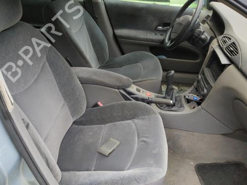 Used Right mirror RENAULT LAGUNA II Grandtour (KG0/1_) 1.6 16V (KG0A, KG0L) (107 hp) 25743219