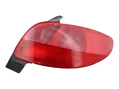 Højre baglygte PEUGEOT 206 Hatchback (2A/C) 1.6 i (89 hp) 26153635