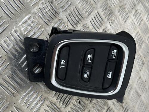 Used Switch RENAULT GRAND SCÉNIC IV (R9_) 1.3 TCe 140 (R9NB) (140 hp) 25658549
