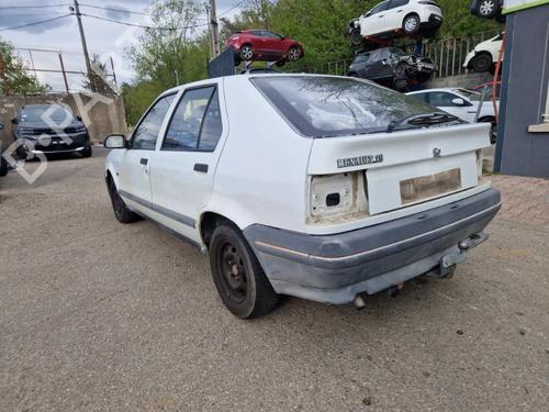 Left taillight RENAULT 19 I Chamade (L53_) 1.9 D (L534, L53J) | BP25656946C34