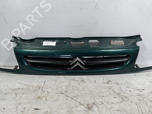 Used Grille CITROËN SAXO (S0, S1) 1.5 D (57 hp) 25660837