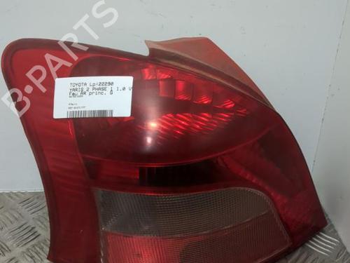 Venstre baglygte TOYOTA YARIS (_P9_) 1.0 VVT-i (KSP90_, KSP90R) (69 hp) 25660715