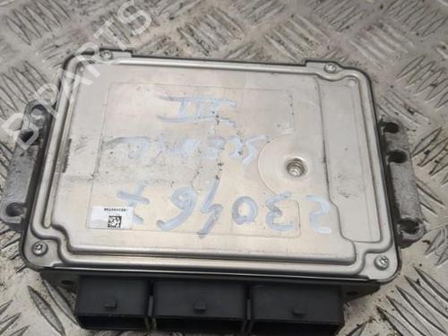 Engine control unit (ECU) RENAULT GRAND SCÉNIC III (JZ0/1_) 1.9 dCi (JZ0J, JZ0N, JZ1K, JZ1S) | BP25657204M57