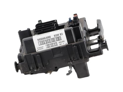 Used Fuse box Fuse box PEUGEOT 206 CC (2D) 1.6 16V (2DNFUF, 2DNFUR) (109 hp) 25656739 25656739