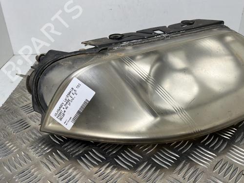 Right headlight VW PASSAT B5.5 (3B3) 2.5 TDI 4motion | BP25660892C29 