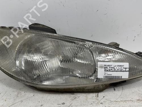 Used Right headlight PEUGEOT 206 Hatchback (2A/C) 1.4 i (75 hp) 32217933